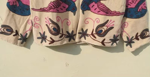 Veste bomber florale en velours 100% brodée Suzani, faite à la main, style bohème vintage, réversible, courte, pour l'été, rembourrée en coton pour l'hiver - Product Image 4