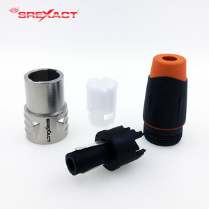 Conector macho de 4 pines para altavoz de audio de 40A - Product Image 3