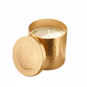 Pot à bougie rond en métal de luxe en gros avec couvercle, finition cuivre, or rose et laiton doré, bougie décorative pour la décoration intérieure - Product Image 6