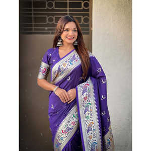 ผ้าไหมพิธีนี วิโอเล็ต ชานด์ราคอร์ ปายทานี ลายปักดิ้นทอง สำหรับงานแต่งงาน โดยอีลิท วีฟส์ น้ำหนัก 650 กรัม - Product Image 5