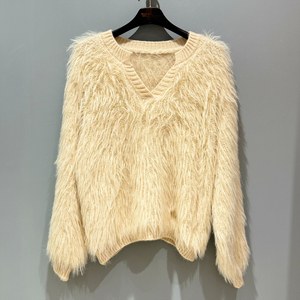 Jersey de invierno personalizable OEM y ODM para mujer, suéter a la moda para mujer, jersey de manga larga de Jacquard borroso, prendas de punto cálidas informales - Product Image 1