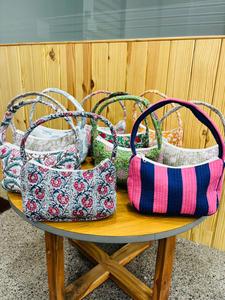 Sac à main matelassé en coton à motifs floraux, sac fourre-tout réutilisable en tissu, sac à bandoulière fait main pour femme, sac de tous les jours, fabricant - Product Image 6