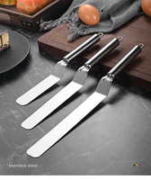 Taartmesjesset met ergonomische handgreep en lang mes voor gelijkmatig snijden van cheesecakes, gebak en feesttaarten