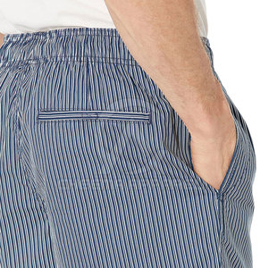Shorts décontractés pour hommes, fabriqués en tissu léger et doux, offrant un confort relaxant toute la journée avec un look moderne et décontracté. - Product Image 5