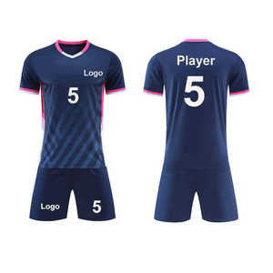 Maillots et shorts de football personnalisés 100 % polyester respirant, imprimés, légers, antibactériens, à séchage rapide, col en V, OEM/ODM - Product Image 3