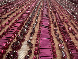 Nouveau design 2026 – Tissu en dentelle rose fuchsia pour mariage, fabriqué à la main, sur mesure, par un fabricant de dentelle - Product Image 4