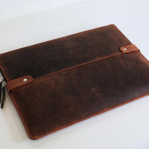 Funda y Estuche para Laptop de Cuero Genuino Resistente al Por Mayor para Macbooks y Laptops - Modern Business LS-0219 - Product Image 1
