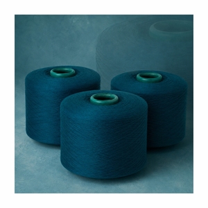 Hilo de algodón 100% teñido en color verde azulado para tejido textil, anillo absorbente de humedad fabricado en India. - Product Image 3