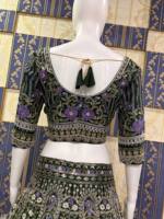 Lehenga Choli évasé de 4 mètres de qualité exceptionnelle, en satin de soie, orné de sequins et de broderies, dernière collection, tenue de mariée traditionnelle pour fêtes.
