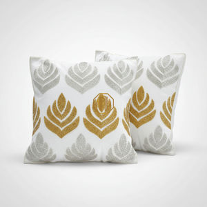 Funda de Almohada Decorativa Premium con Bordado a Mano con Cuentas para Decoración de Interiores de Lujo - Product Image 3