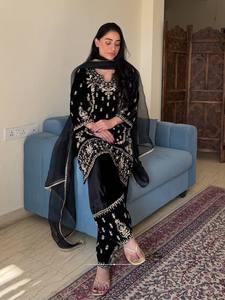 Ensemble Kurta et Plazzo en velours brodé avec dupatta en organza, tenue de fête élégante pour femmes, costume de créateur entièrement cousu - Product Image 4