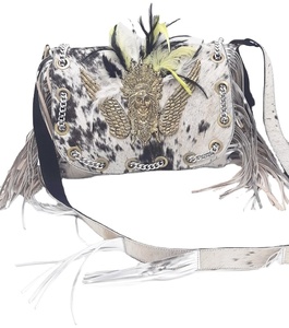 Sac à main pour femme de créateur en cuir véritable avec fourrure, chaîne métallique vintage unique, doublure en coton, décoration à rivets, fermeture éclair - Product Image 1
