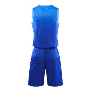 Vêtements de sport en polyester 100% fabriqués au Pakistan, uniforme de basket-ball sur mesure, uniforme de basket-ball à bas prix - Product Image 2