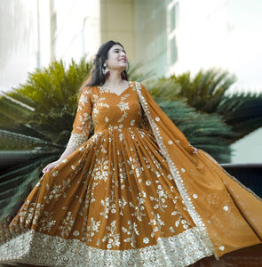 À la mode traditionnel indien pakistanais Anarkali Salwar Kameez robe costume pour femmes Bollywood robe ethnique japon Satin soie moutarde - Product Image 1