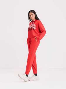 Sweat à capuche décontracté en toile rouge pour femme, personnalisable avec logo frontal, idéal pour l'hiver et l'automne, prix abordable sur le marché - Product Image 4