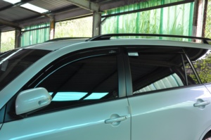 แผ่นบังแดดหน้าต่างรถยนต์ HIC วัสดุ PMMA  ใช้ได้กับรถยนต์โตโยต้า RAV 4 (รุ่นอเมริกา)(XA30) ปี 2006-2012 ได้พอดี 100% - Product Image 4