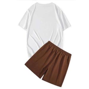 Ensemble T-shirt et short décontracté en coton pour homme – Haut blanc et short marron avec imprimé étoiles – Tricot respirant pour l'été - Product Image 3