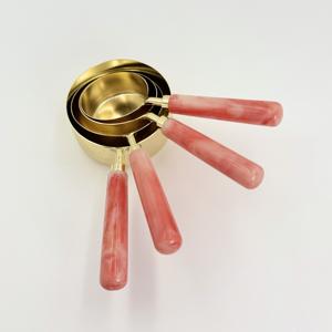 Nuevo Juego de Tazas y Cucharas Medidoras de Acero Inoxidable con Acabado Dorado y Mango de Resina para Cocina, Café y Repostería, Ideal para Uso Doméstico y Hotelero - Product Image 2