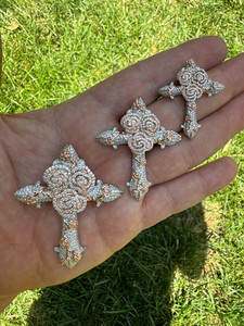 Breloques croix plaquées argent antique avec strass en cristal, pendentifs religieux chrétiens pour cadeau, bijoux unisexes - Product Image 1
