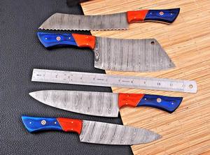 Juego de Cuchillos de Chef de Acero de Damasco Forjado a Mano, Cuchillos de Cocina Profesionales Hechos a Mano, Juego de Cuatro Piezas, Mango de Madera Pakka Ambidiestro - Product Image 3