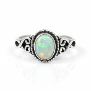 Anillo Clásico de Plata de Ley 925 con Piedra Ovalada Creada en Laboratorio para Mujer - Elegante para Uso Diario y Fiestas - Product Image 6