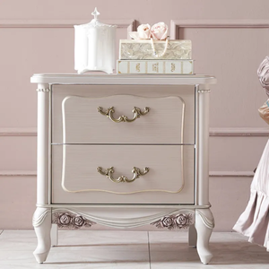 Juego de Dormitorio Romántico Rosa Princesa, Mesitas de Noche de Madera de Caoba Talladas a Mano, Tocador con Tapicería, Cama King Size de Lujo Estilo Francés - Product Image 6