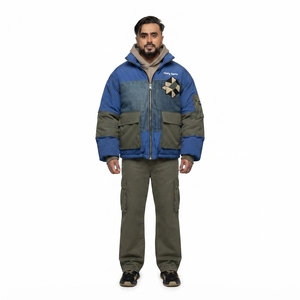 Blouson matelassé surdimensionné personnalisable pour homme en nylon recyclé, style streetwear épais, fermeture éclair, patchwork, OEM, hiver - Product Image 1