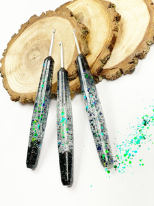Ganchos de crochet ergonómicos de primera calidad, hechos a mano con resina, las mejores agujas de tejer, el mejor regalo de la India para mujeres. - Product Image 6