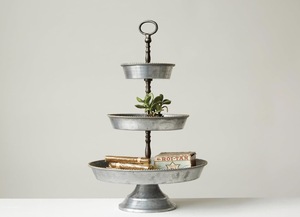 Support à gâteau à trois étages en fer forgé, finition antique, lavable au lave-vaisselle, réutilisable, présentoir à desserts multi-niveaux, artisanat licorne - Product Image 1