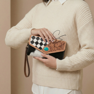 Portefeuille-pochette longue pour femme en cuir à poils, fait main, style western, motif à carreaux, avec dragonne et pierre turquoise - Product Image 2