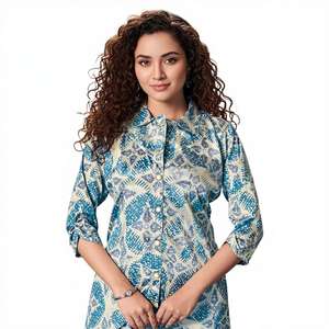 Ensemble coordonné de luxe à imprimé floral pour femme, kurta et pantalon asymétriques ethniques contemporains, avec foulard assorti, idéal pour les soirées, en polyester - Product Image 6