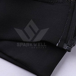 Chándal para hombre de material duradero con ajuste flexible, ideal para sesiones de entrenamiento y actividades deportivas diarias. - Product Image 3