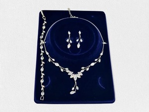 Collar y Pendientes de Diamantes Moissanite, Plata de Ley 925, Collar de Regalo de Compromiso Personalizado - Product Image 4