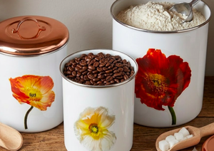 Recipiente de Almacenamiento Esmaltado Blanco Popular con Diseño Floral y Tapa Plateada en Cobre, Ideal para Almacenamiento de Alimentos y Decoración del Hogar - Product Image 3