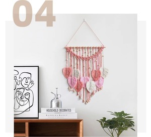 Décoration murale en macramé rose artistique et accrocheuse pour chambre d'enfant, salle de classe et salles d'activités, avec un look intérieur doux et ludique - Product Image 6
