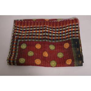 ผ้าห่มกันธาทำมือ เป็นมิตรกับสิ่งแวดล้อม ซักได้ ลายดอกไม้สไตล์วินเทจ ผ้าฝ้ายอินเดีย โบโฮ ผ้าคลุมเตียง ผ้าห่มสองด้าน ของตกแต่งบ้าน ของขวัญ - Product Image 3