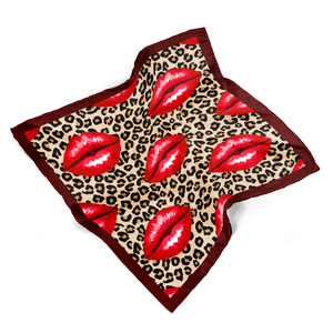 Bandana en polyester de qualité supérieure pour le sport, la randonnée, le cyclisme, la course à pied et les activités de plein air - Product Image 2