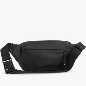 Sac bandoulière en cuir de qualité supérieure avec coutures soignées, sangle réglable, fermeture éclair, résistant à l'eau - Product Image 5
