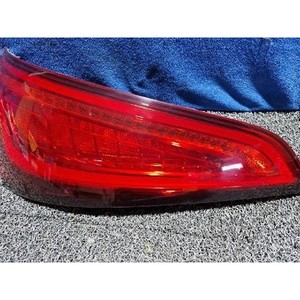 Feu arrière gauche d'occasion SQ5 8R0945093C - Product Image 3