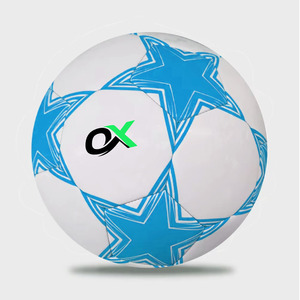 Balón de Fútbol Ox Talla 5 con Diseño de Estrellas Azules Serigrafiadas - Product Image 1