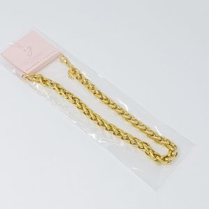 Collana a Catena Audace e Alla Moda, Bracciali a Maglie Eleganti - Product Image 3