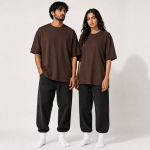Camiseta Unisex Extra Grande Marrón 100% Algodón con Cuello Redondo, Manga Corta, Color Sólido, Estilo Urbano, Tejido Jersey, Corte Regular - Product Image 4