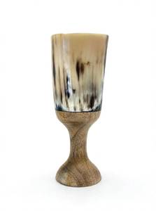 Vaso de Cerveza Vintage de Vidrio con Base de Madera para Fiestas - Product Image 4