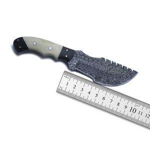 Couteaux de chasse et de camping Damascus Tracker, couteau à lame fixe pour l'extérieur, en acier inoxydable, couteaux Damascus Tracker faits à la main - Product Image 1