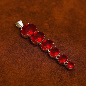 Pendentif artisanal en grenat rouge à 6 pierres, en argent sterling 925, avec sertissage clos doré vintage, ovale élégant, cadeau de fiançailles - Product Image 4