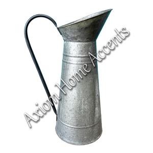 Regadera de plata moderna elegante, axioma, acentos para el hogar, acero metálico duradero artesanal para uso doméstico y en el jardín - Product Image 6