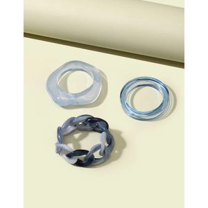 Bague en résine moderne avec un design artistique unique, cadeau pour elle - Product Image 2