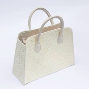 Sac à main en forme de boîte pour femme – Matériau en feuilles de palmier tissées à la main de haute qualité – Style élégant et raffiné - Product Image 5