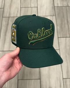 OEM Custom <b>Flat</b> Brim Trucker Hats Low MOQ Embroidered Mesh Baseball <b>Caps</b> Contrast Color Outdoor Sport <b>Caps</b> for <b>Men</b> - Product Image 4