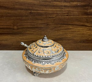 Élégant pot en verre et métal bohème Nirmala Handicrafts avec cuillère, motif nature morte en relief, pour décoration de table et de maison (pour produits secs) - Product Image 4